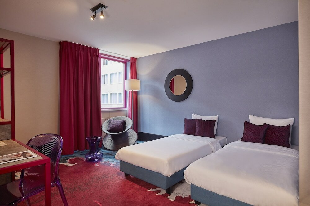 Фото Carlton Square Hotel