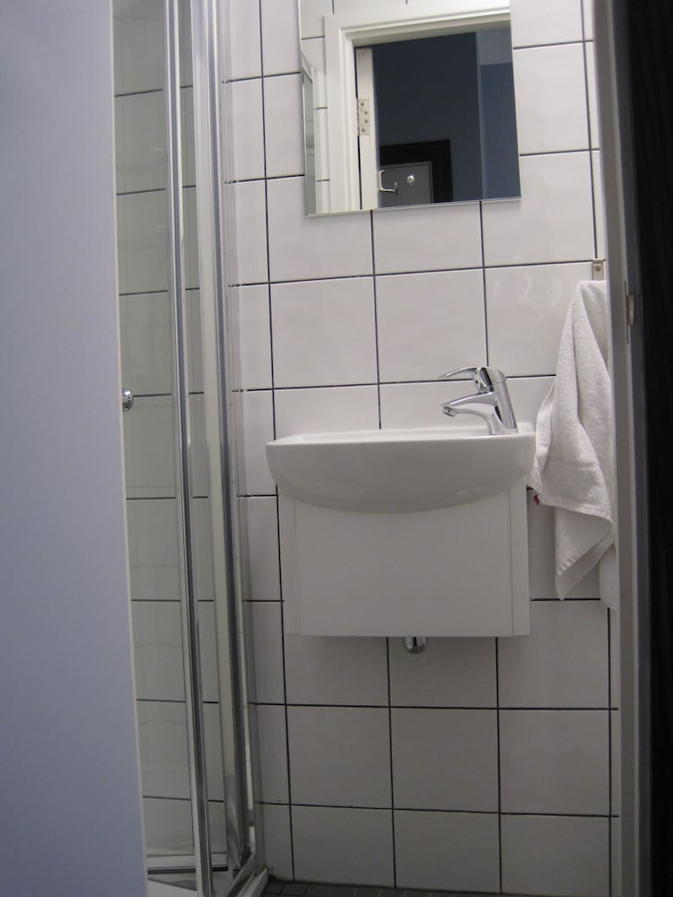 Фото The Angus Hotel