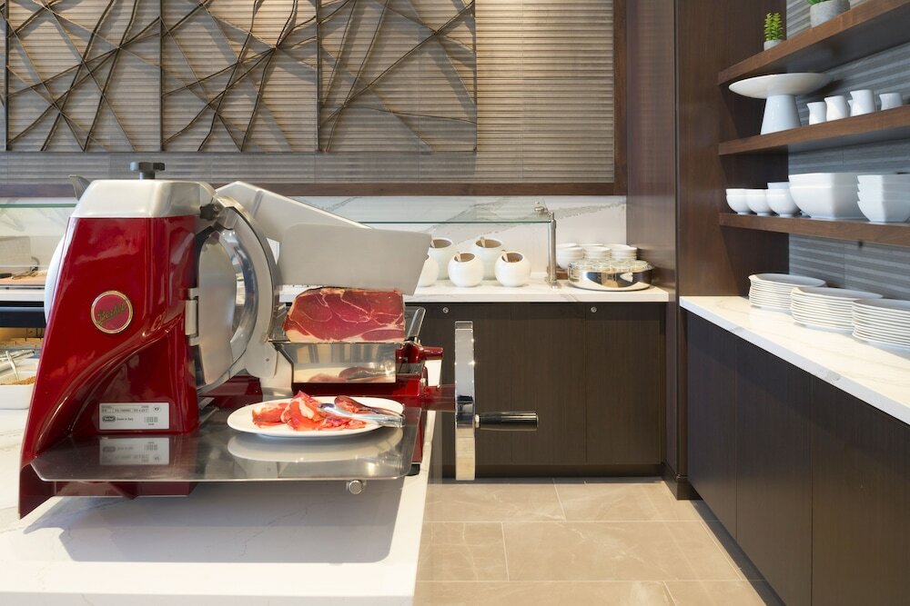 Фото Ac Hotel by Marriott Worcester