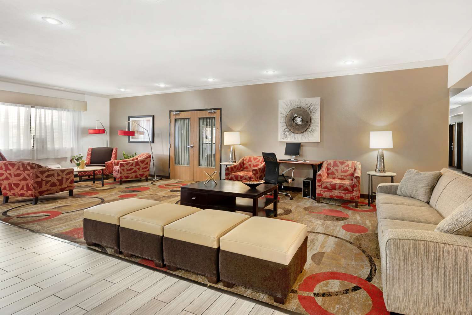 Фото Best Western Plus Eagleridge Inn & Suites