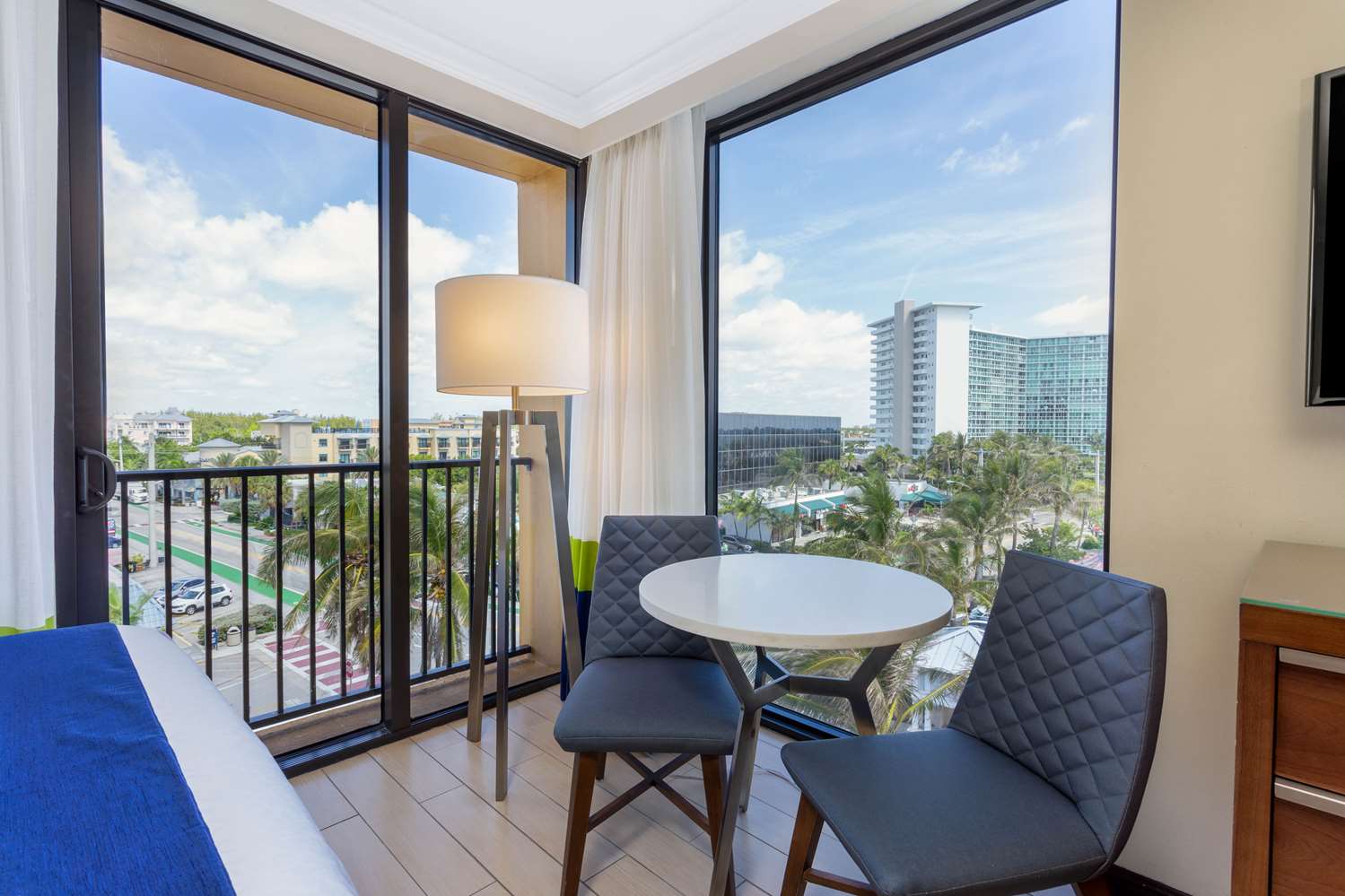 Фото Wyndham Deerfield Beach Resort