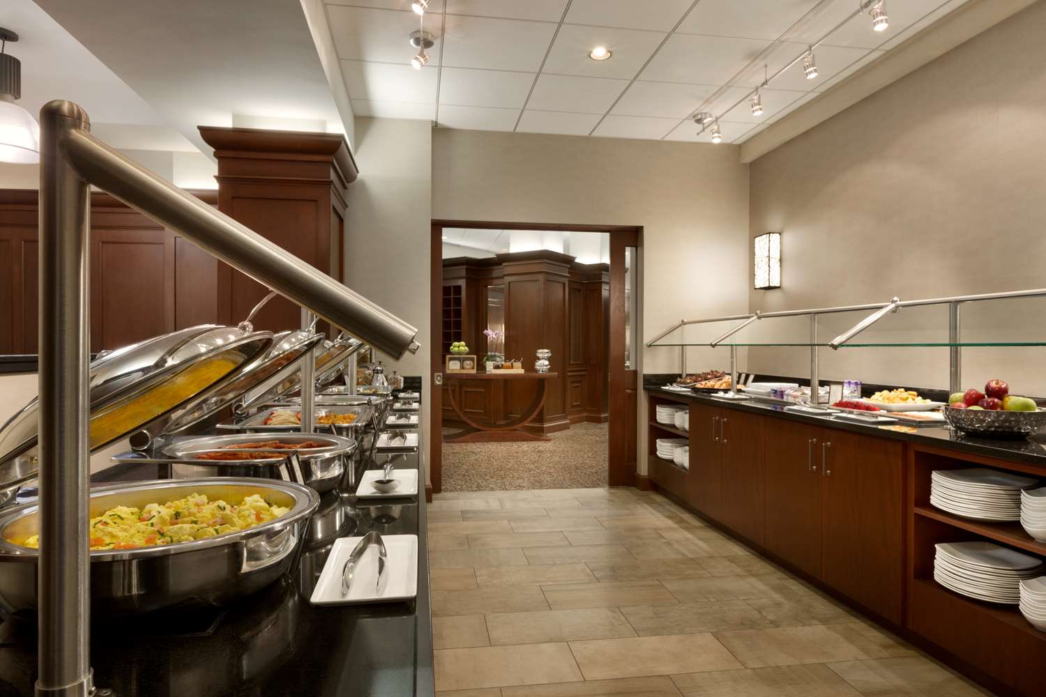 Фото Hilton Arlington