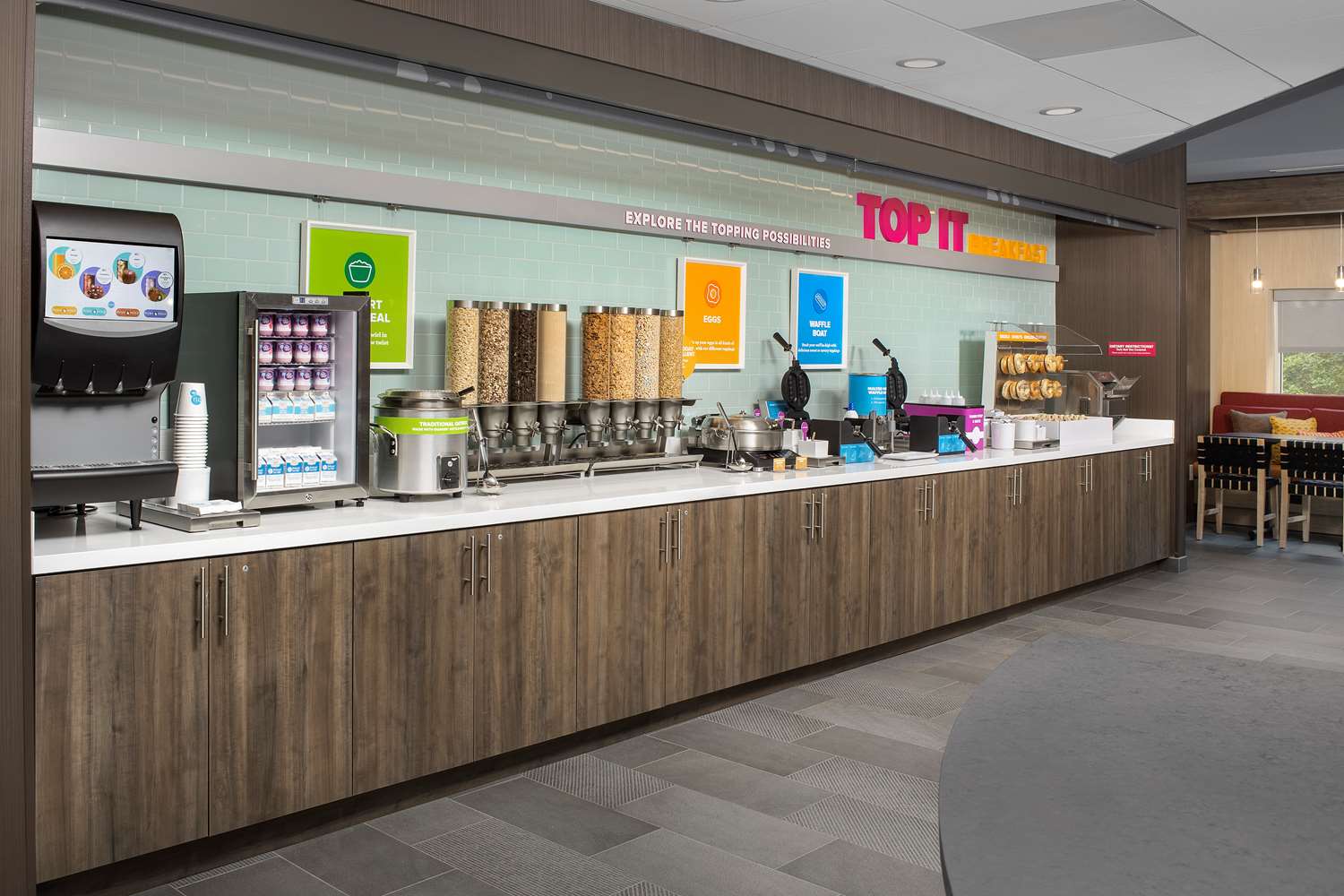 Фото Tru by Hilton Charlotte Airport Lake Pointe