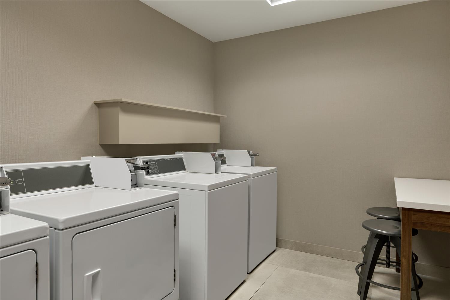 Фото Hilton Garden Inn Riverhead