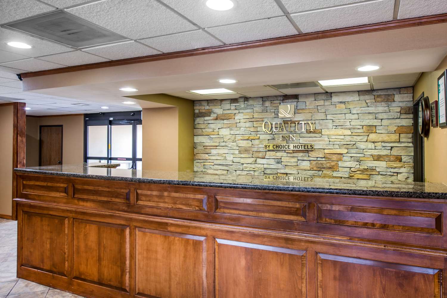 Фото Quality Inn South