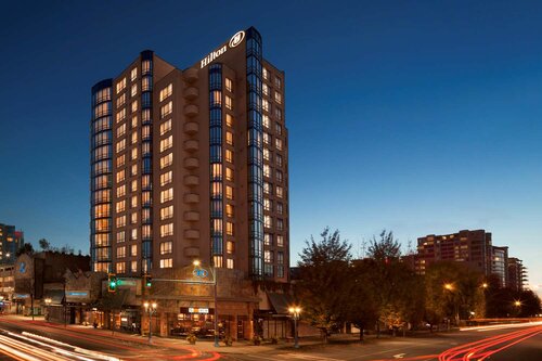 Внешний вид отеля Hilton Vancouver Airport в Ричмонде, фото 4