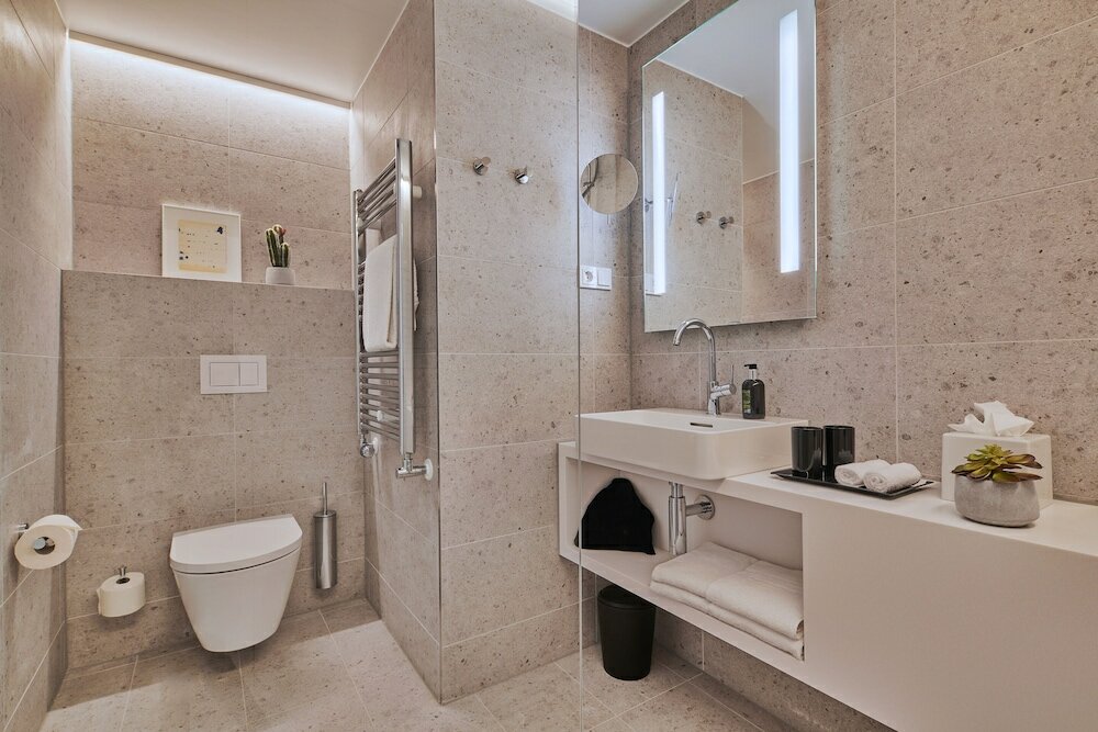 Фото Adina Apartment Hotel Cologne