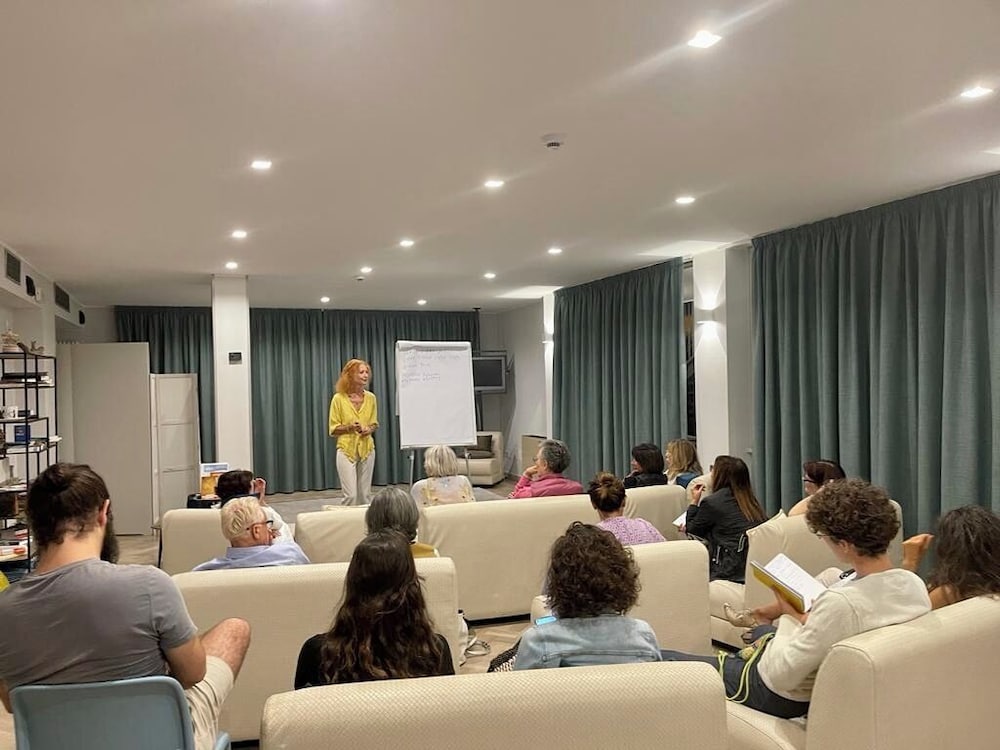 Фото Hotel Brown