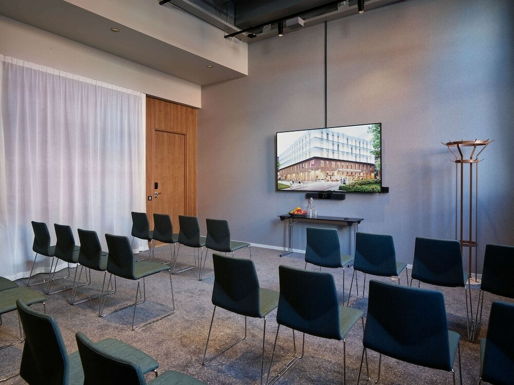 Фото Home Hotel Tapetfabriken