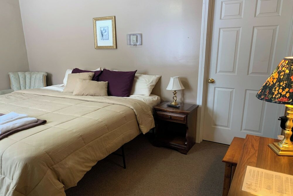 Фото Love Hotels St John River by Oyo at Fort Kent Me