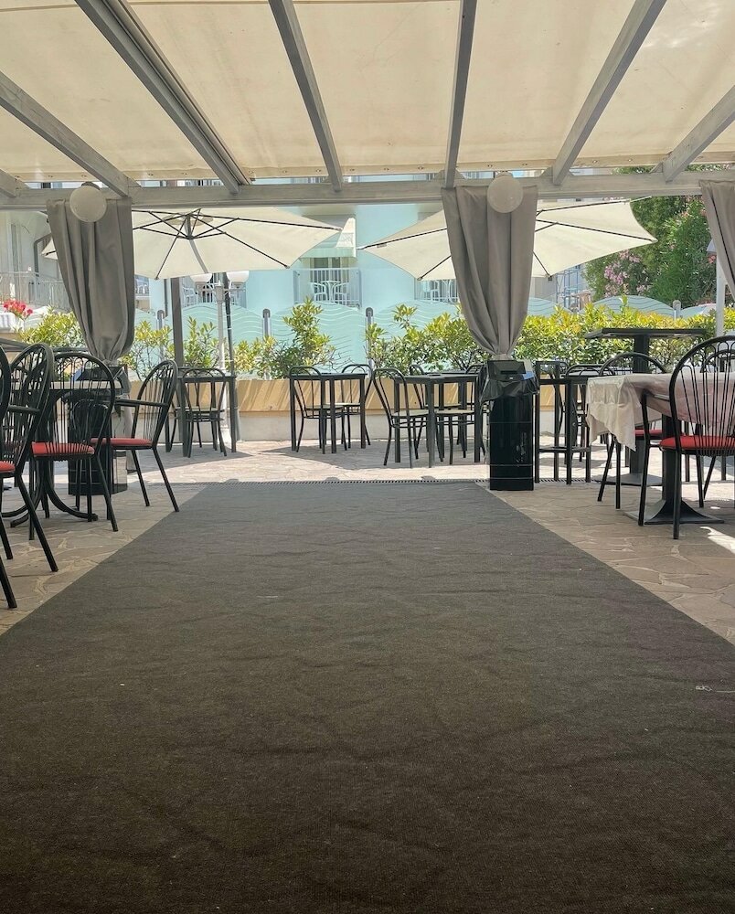 Фото Hotel Moroni