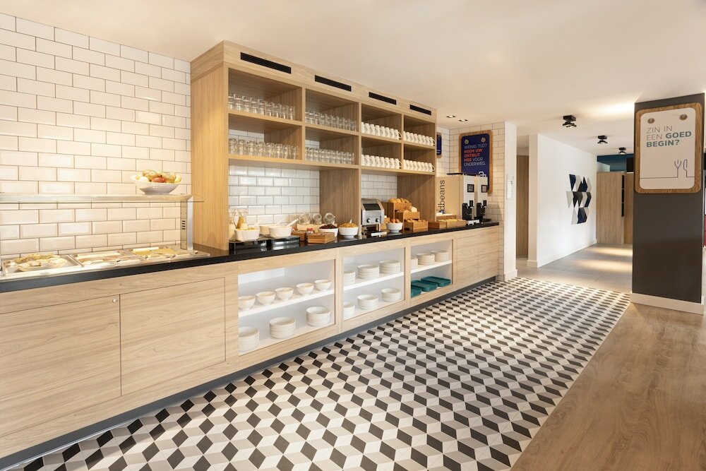 Фото Holiday Inn Express and Suites Deventer, an Ihg Hotel