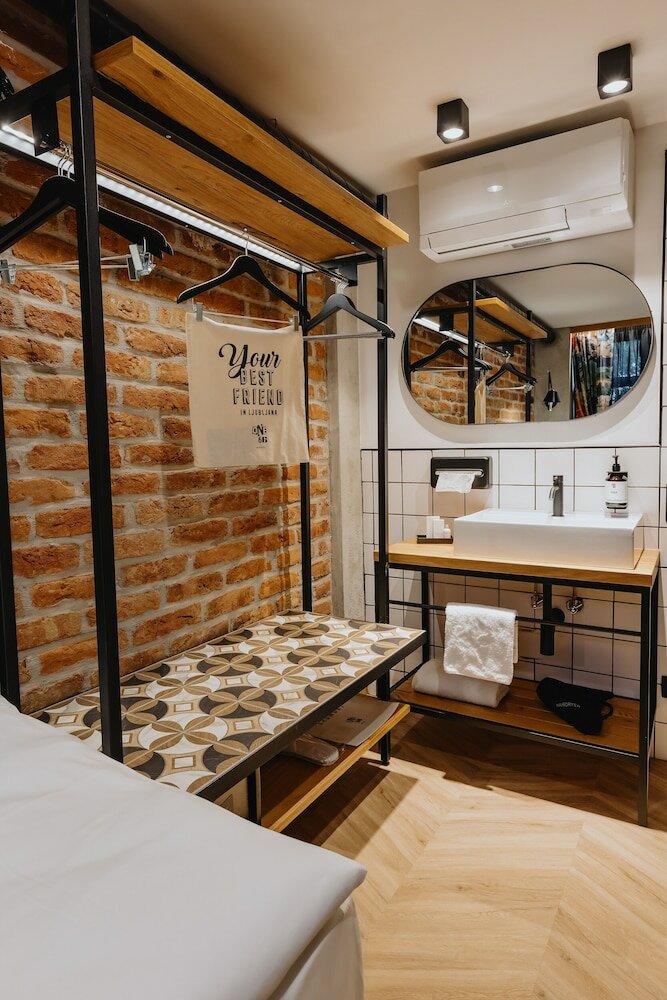 Фото One66 Hotel