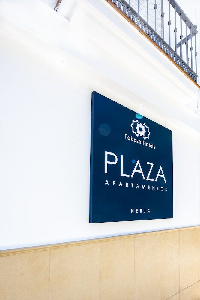 Фото Apartamentos Toboso Plaza