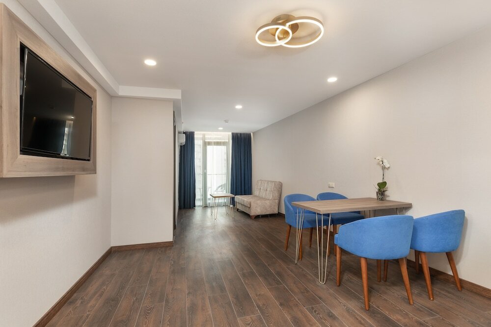 Фото Wyn Residences Batumi