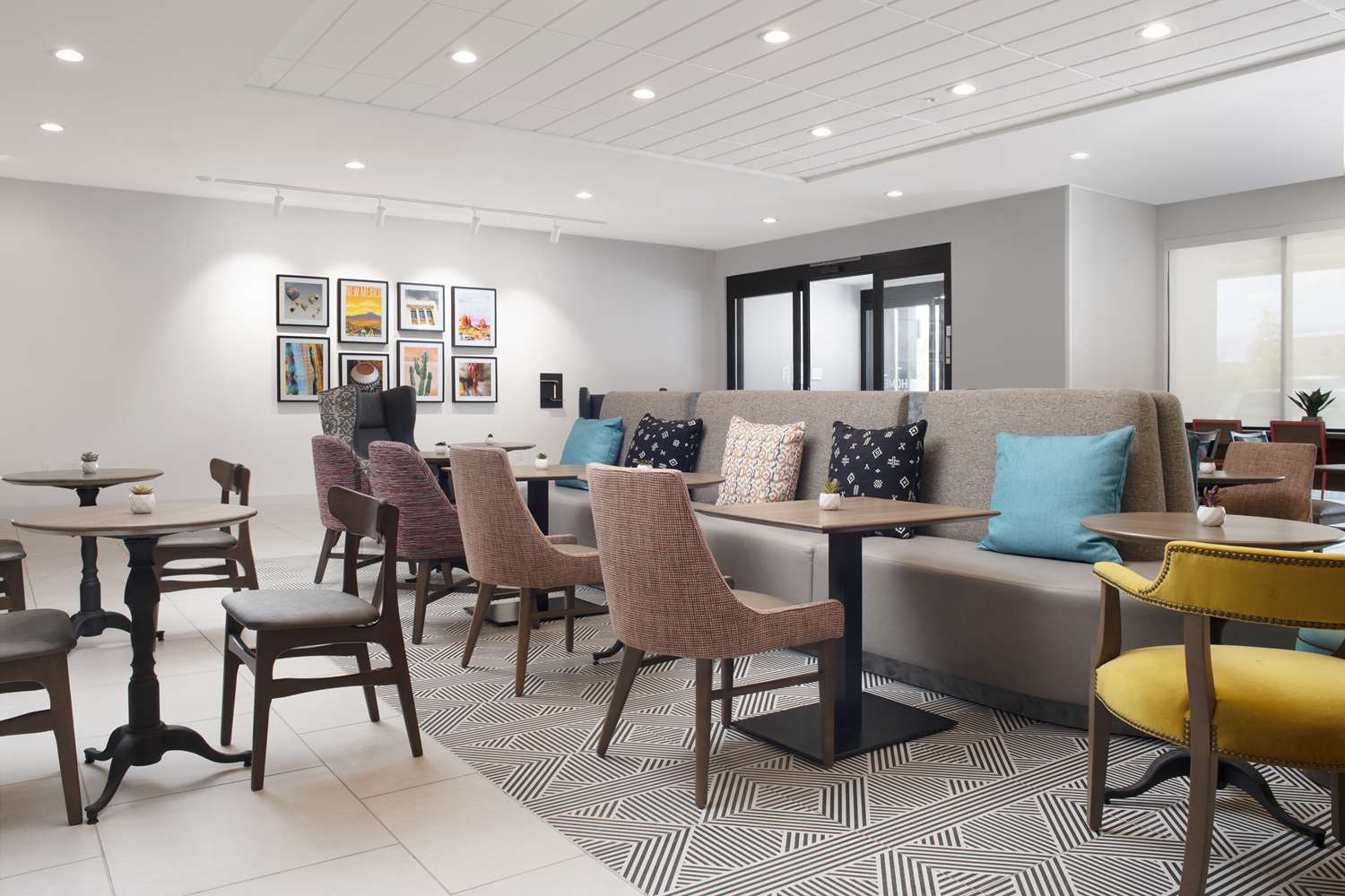 Фото Home2 Suites by Hilton Albuquerque Airport