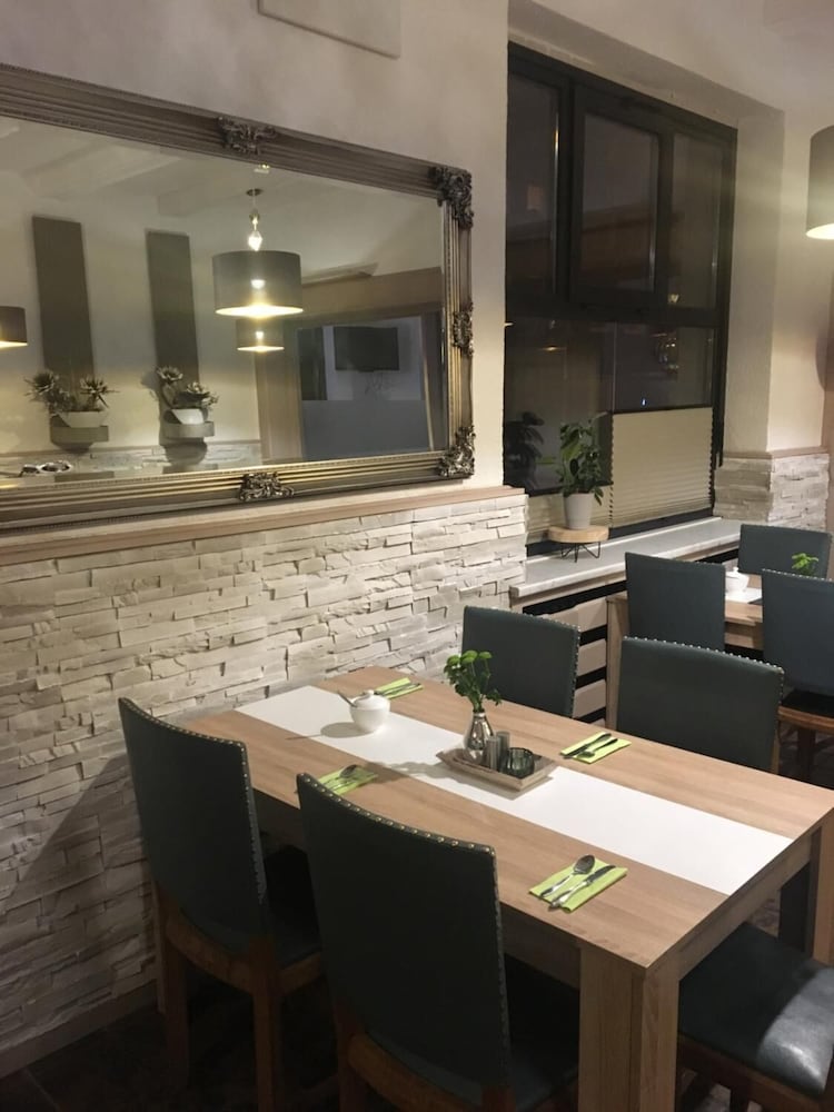 Фото Central Hotel Duisburg