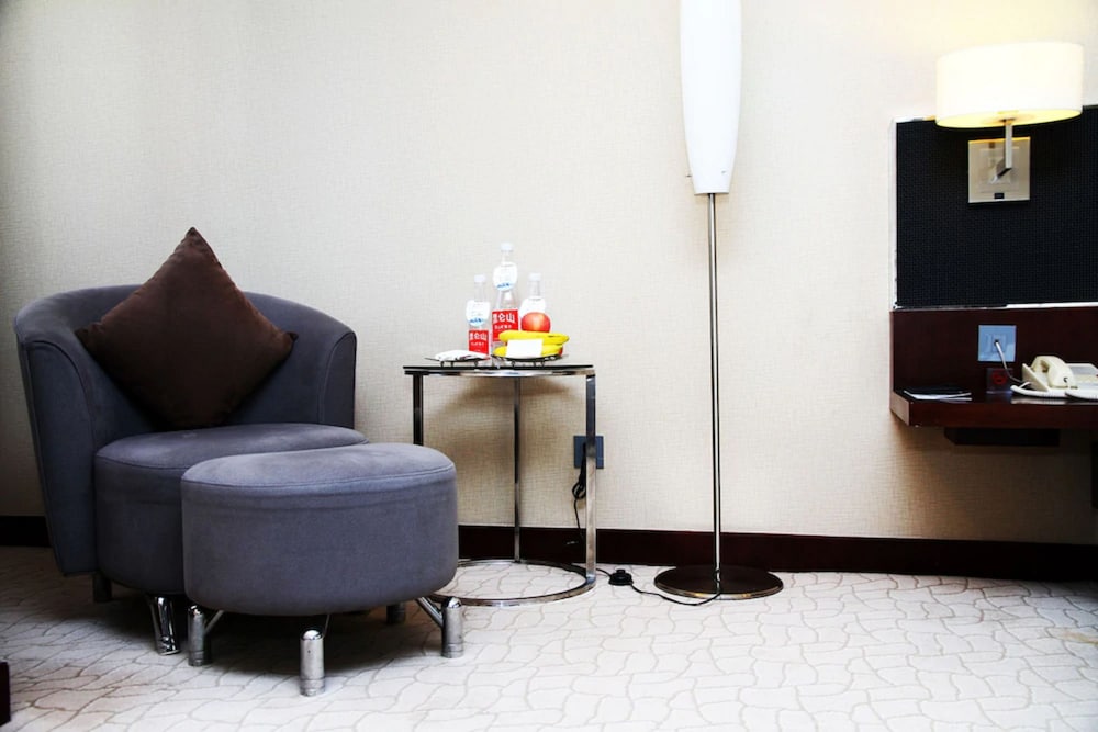 Фото The Pavilion Century Tower