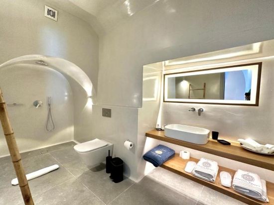 Фото Eteoro Suites