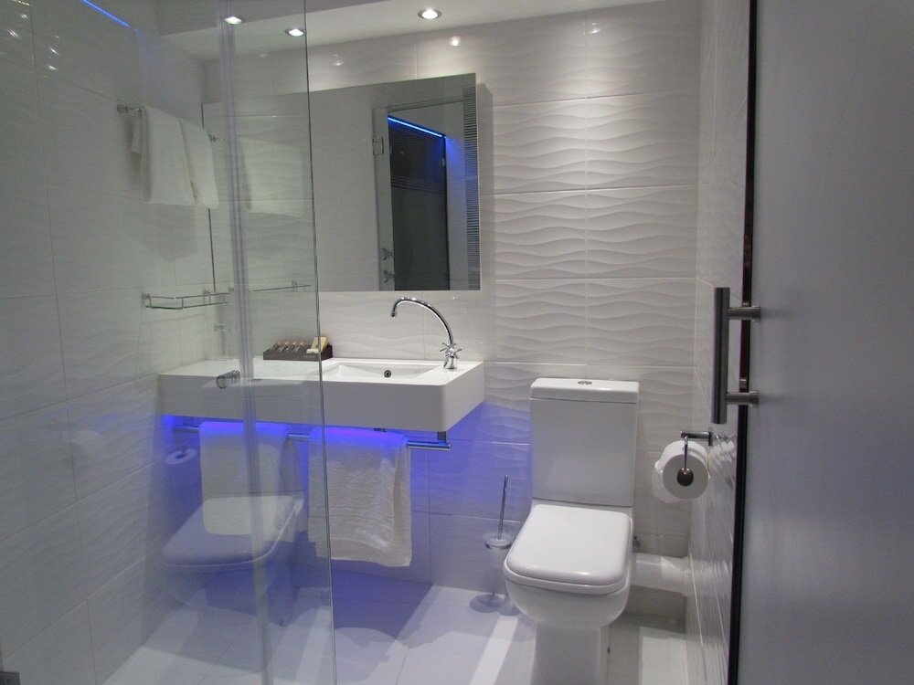 Фото Signature Lux Hotel, by Onomo