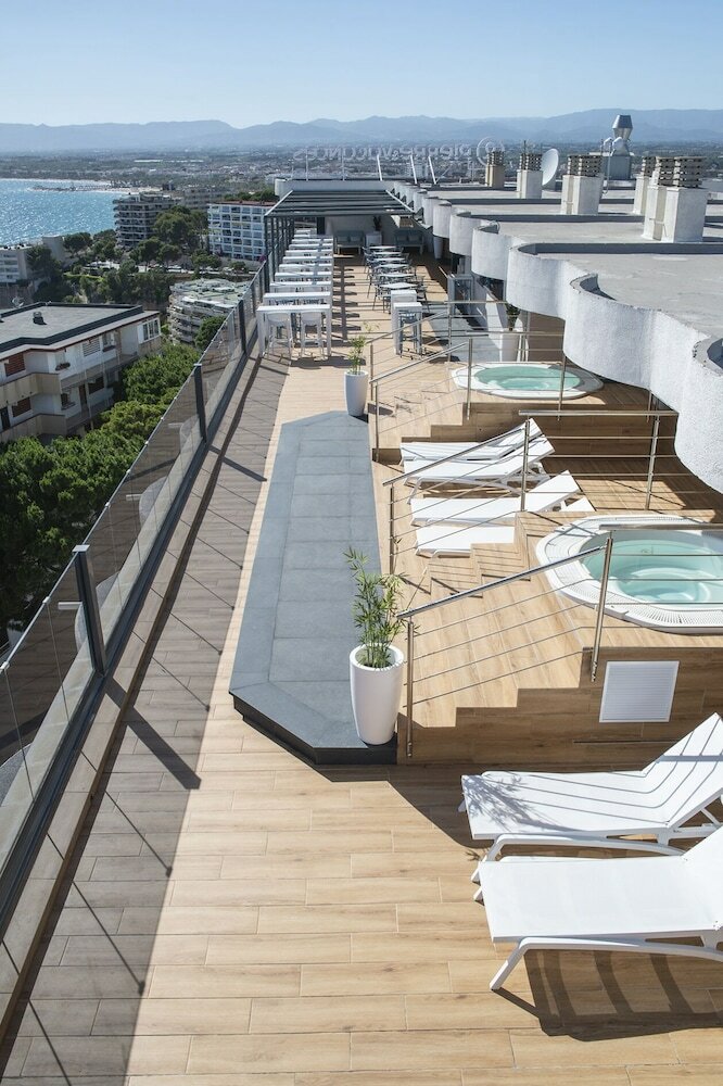 Фото Hotel Salou Sunset by Pierre & Vacances