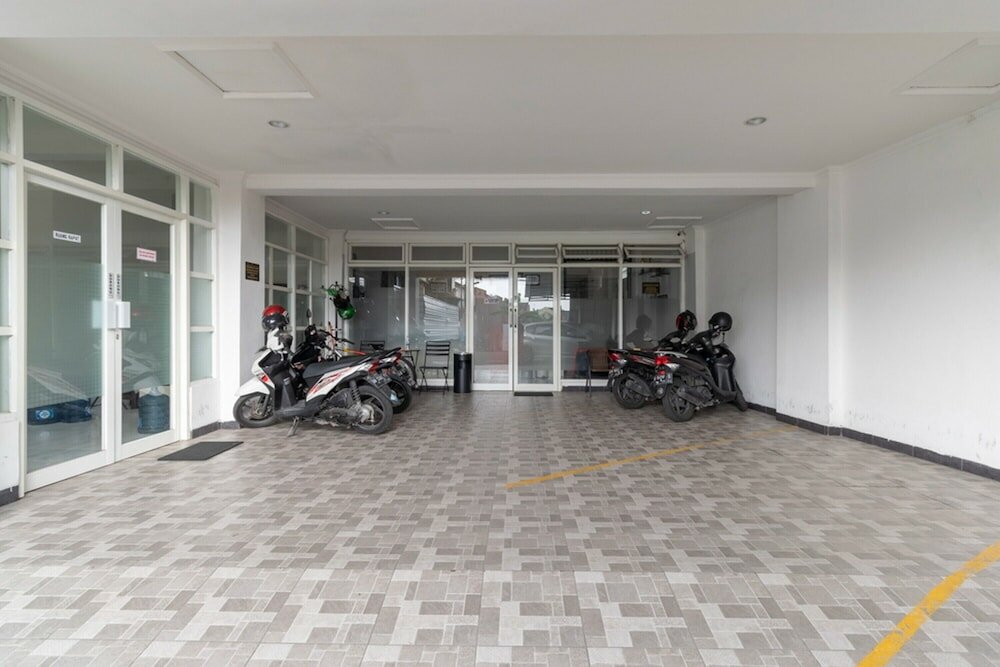 Фото RedDoorz Syariah @ Wisma Arya 2