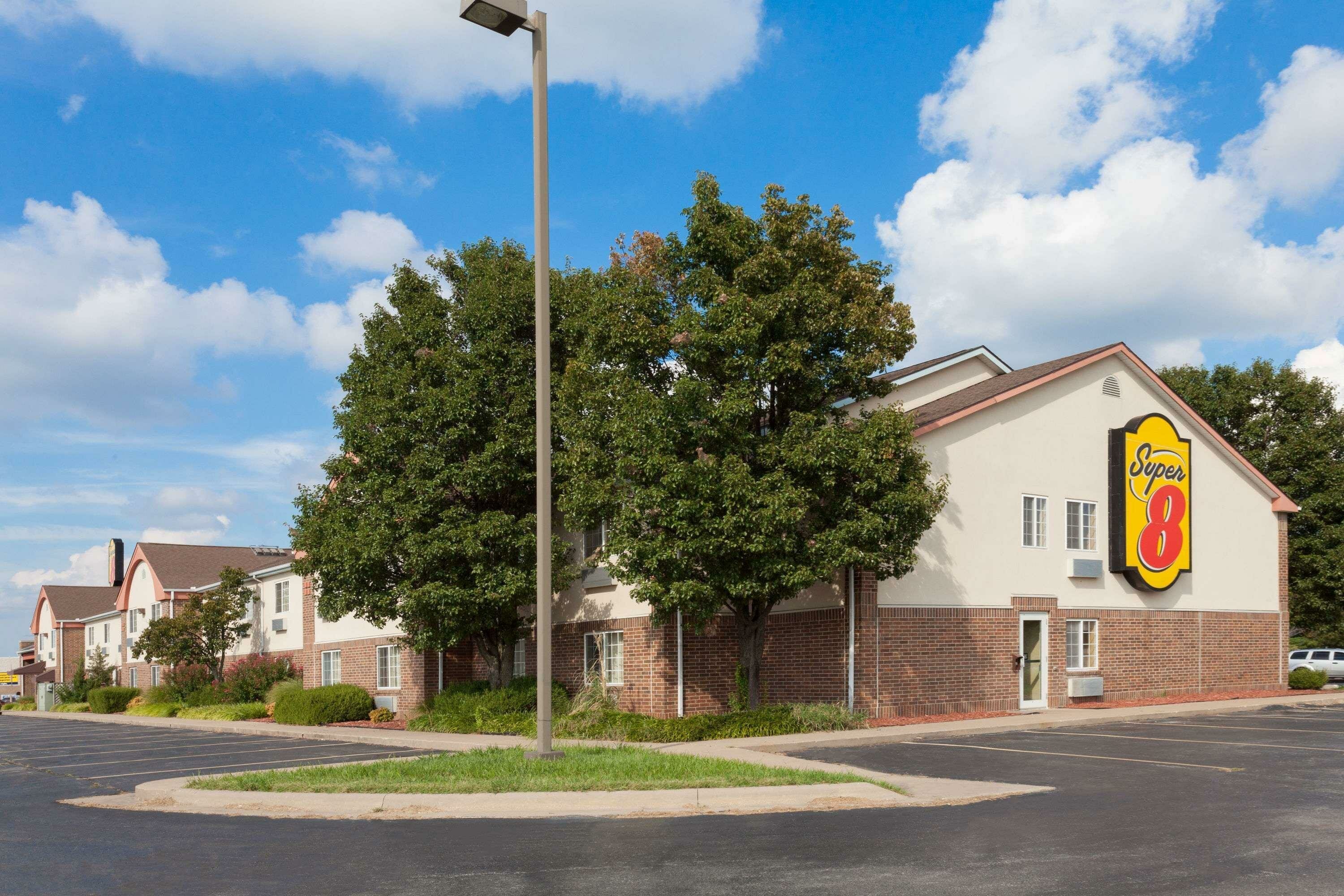 Фото Super 8 by Wyndham Carthage