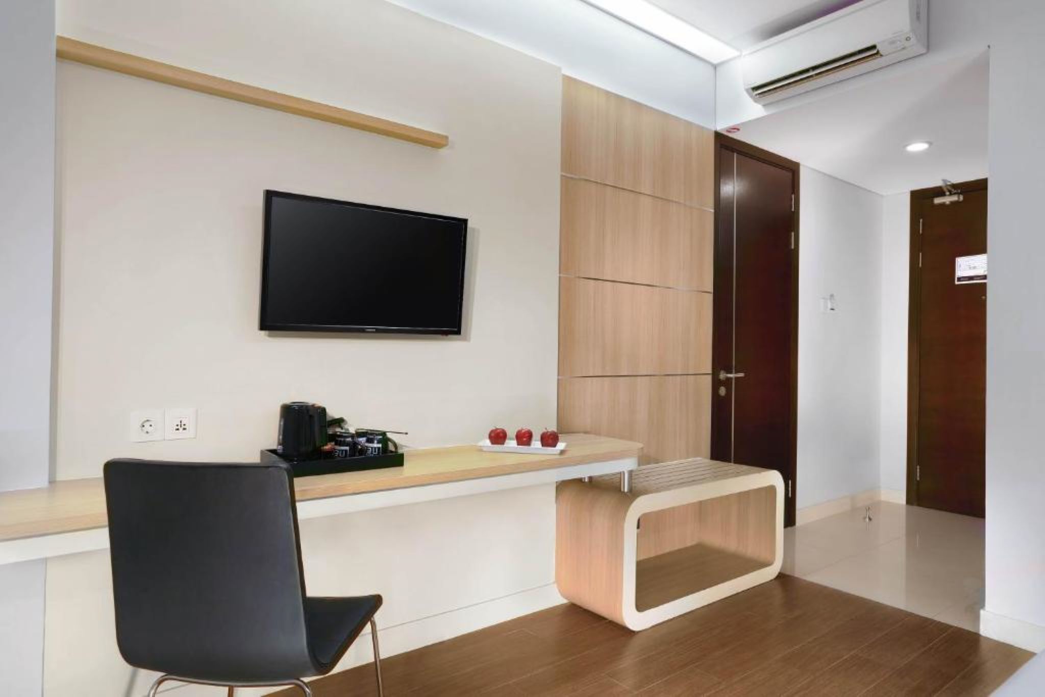 Фото Отель Neo Gubeng