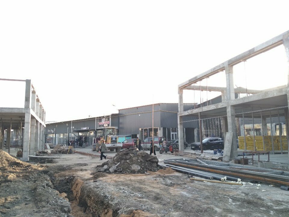 Auto parts and auto goods store China-Warehouse, Almaty, photo