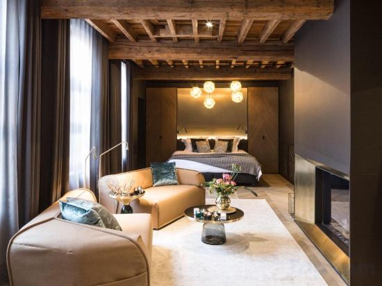 Фото De Gulde Schoen