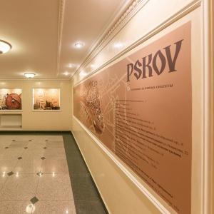 Фото Двор Подзноева, Бизнес корпус