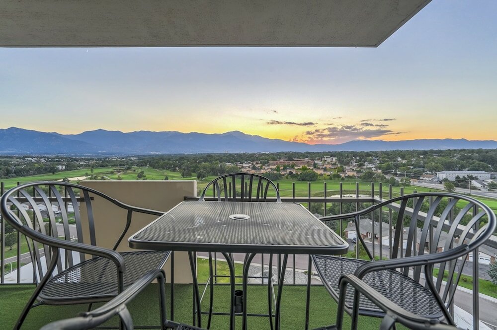 Фото Satellite Hotel