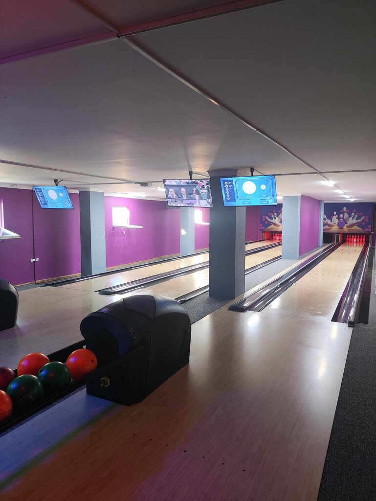 Entertainment center Game box, Batumi, photo