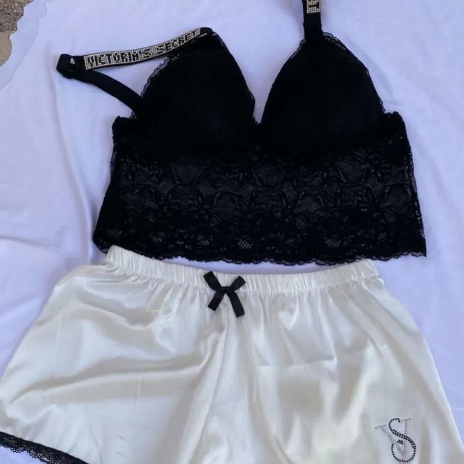 Lingerie and swimwear shop Hande Ic Giyim, Bandirma, photo