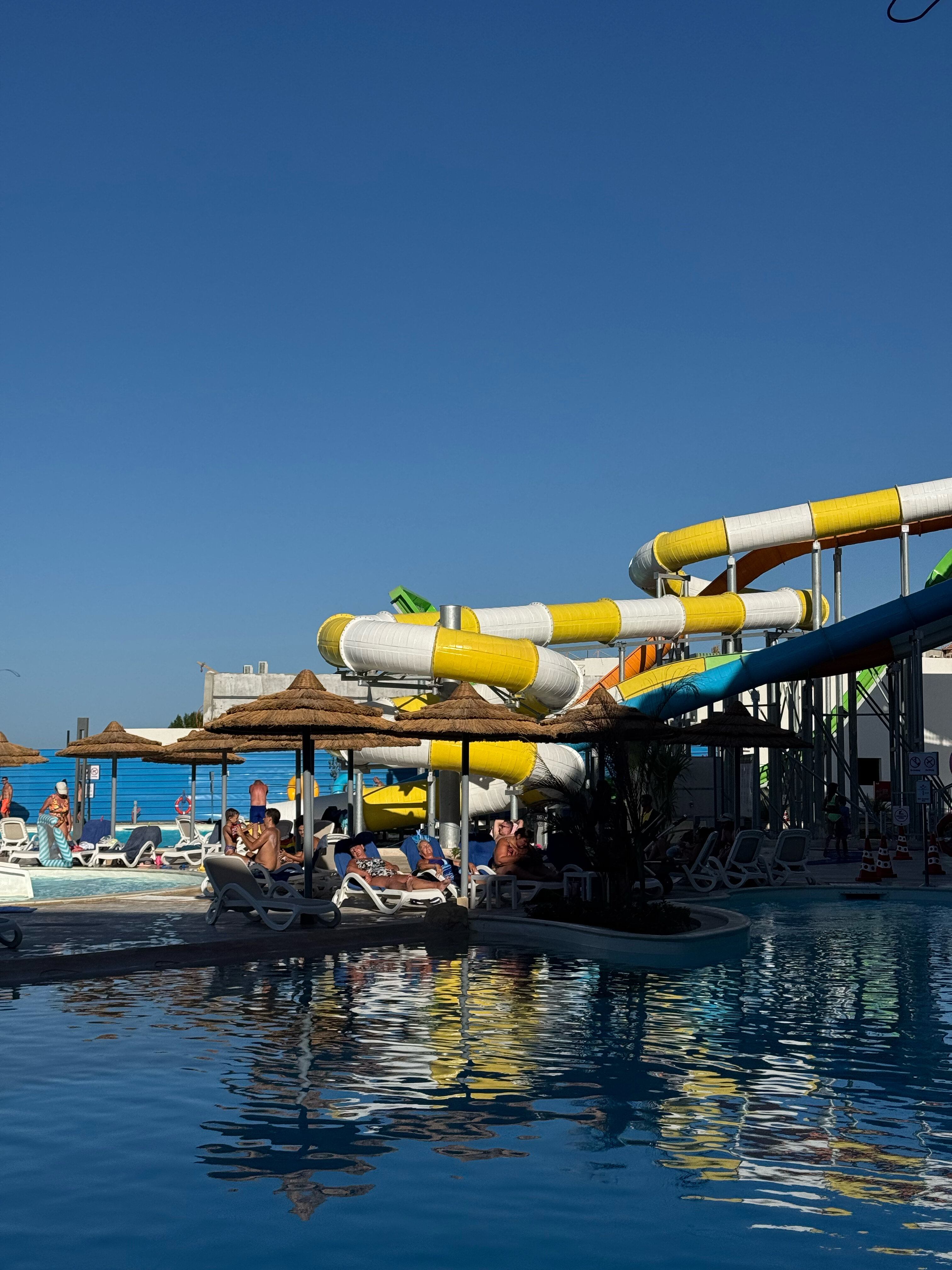 Фото Amwaj Beach Club