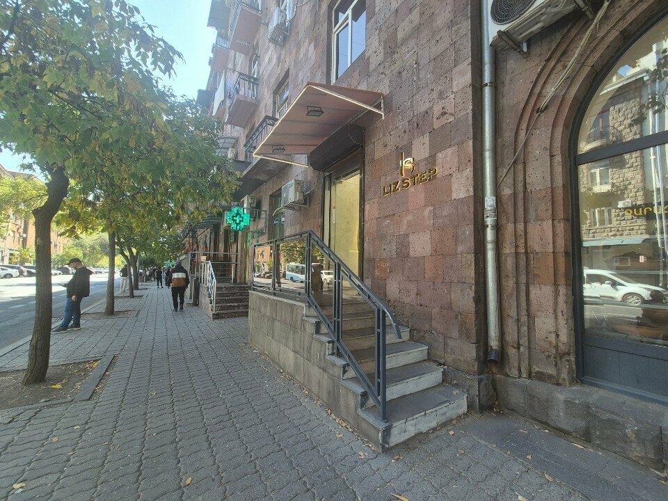 Jewelry store Liz step, Yerevan, photo