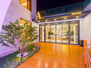 Linhua Courtyard Hotel (Kommetjie, Titan Street, 21), hotel