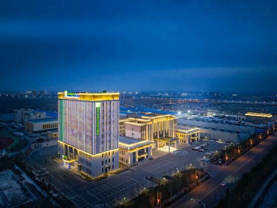 Фото 22682639028