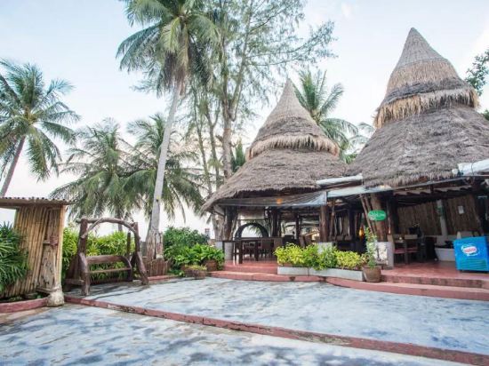 Фото B52 Beach Resort