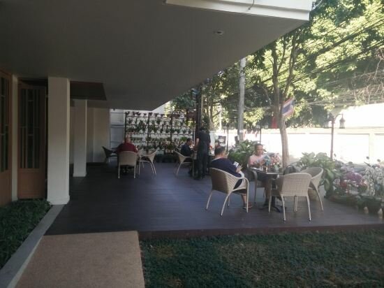 Фото Moon Dragon Hotel