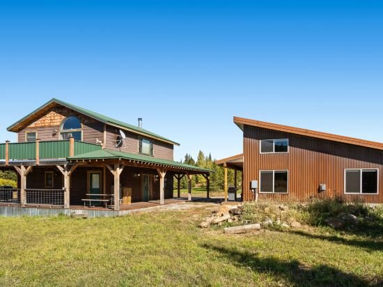 Фото The Big House at Bunk House