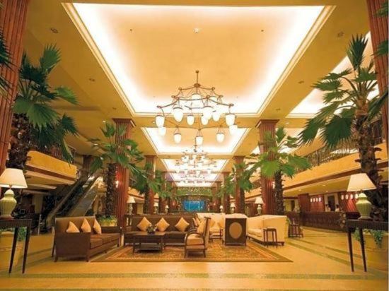 Фото Phuket Graceland Resort and SPA