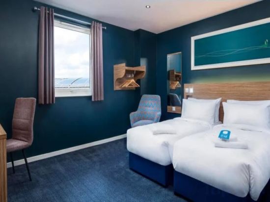 Фото Travelodge London Richmond Central