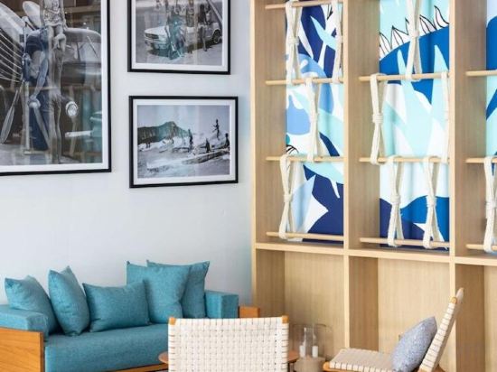 Фото Outrigger Surin Beach Resort