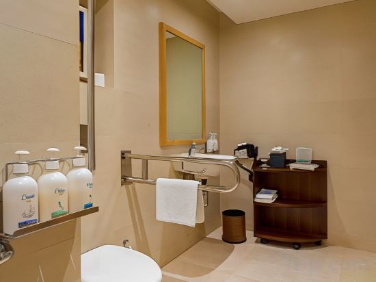 Фото Holiday Inn Agra MG Road, an Ihg Hotel