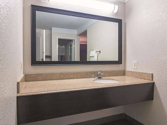 Фото Novotel Frankfurt City