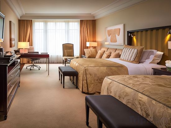 Фото Breidenbacher Hof