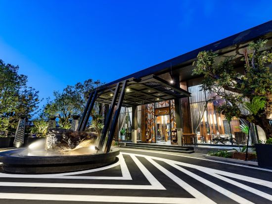 Фото The Gems Mining Pool Villas Pattaya