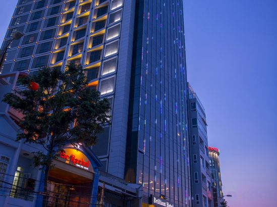 Фото Brilliant Hotel