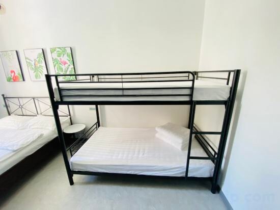 Hostel Longmen Capsule Youth Hostel, Harbin, photo